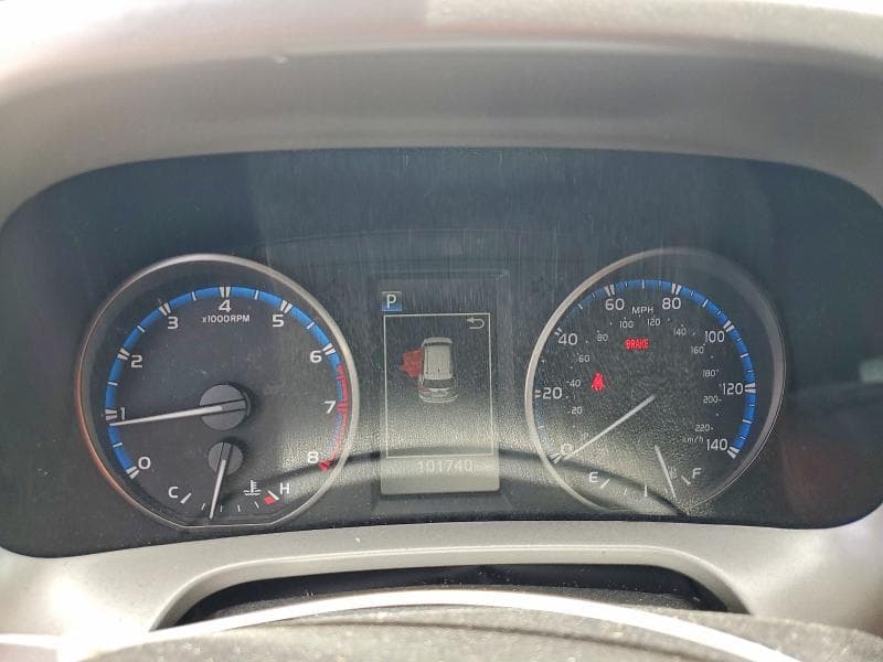 2017 TOYOTA RAV4 XLE 9