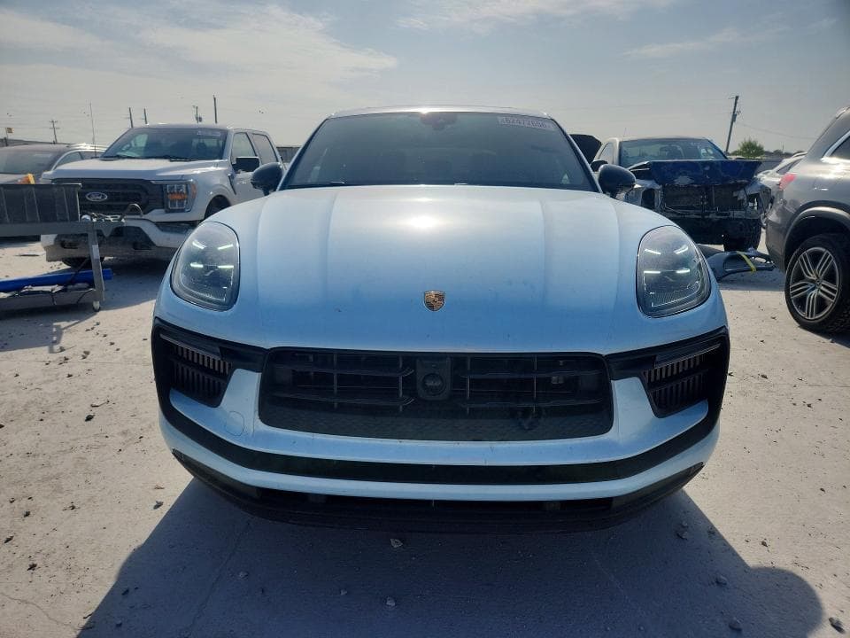 2025 PORSCHE MACAN 5