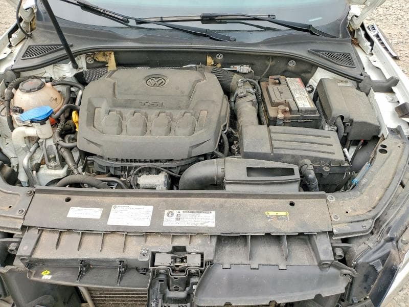 2018 VOLKSWAGEN PASSAT SE 11