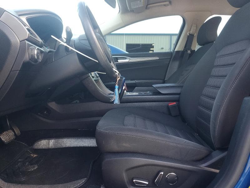 2017 FORD FUSION SE 7