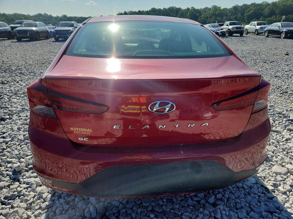 2019 HYUNDAI ELANTRA SE 6
