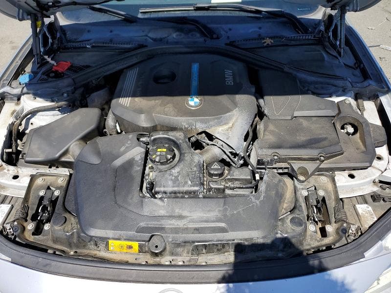 2017 BMW 330E 11