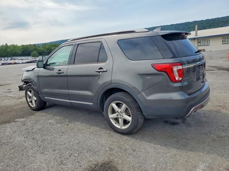 2017 FORD EXPLORER XLT 2