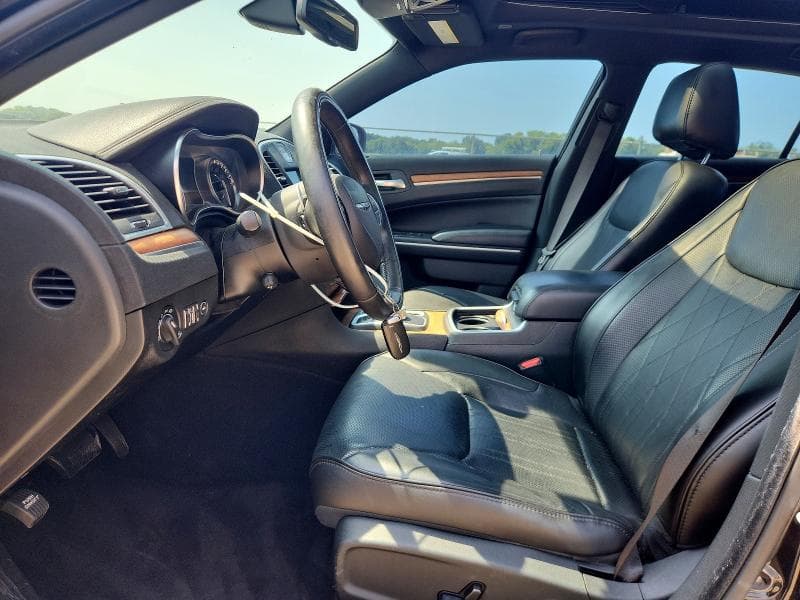 2018 CHRYSLER 300C 7