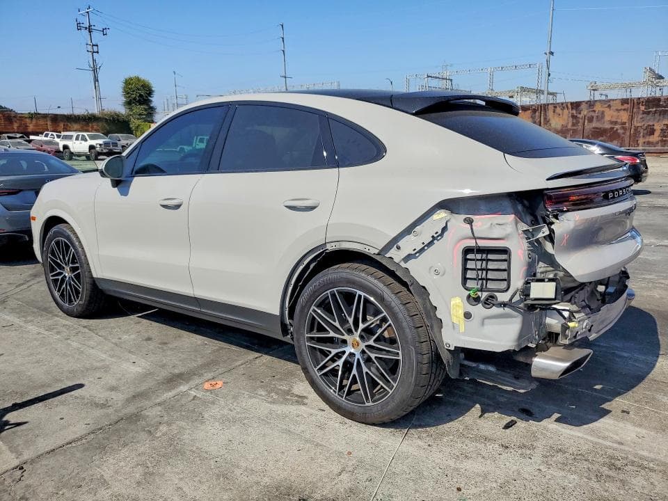 2024 PORSCHE CAYENNE COUPE 2