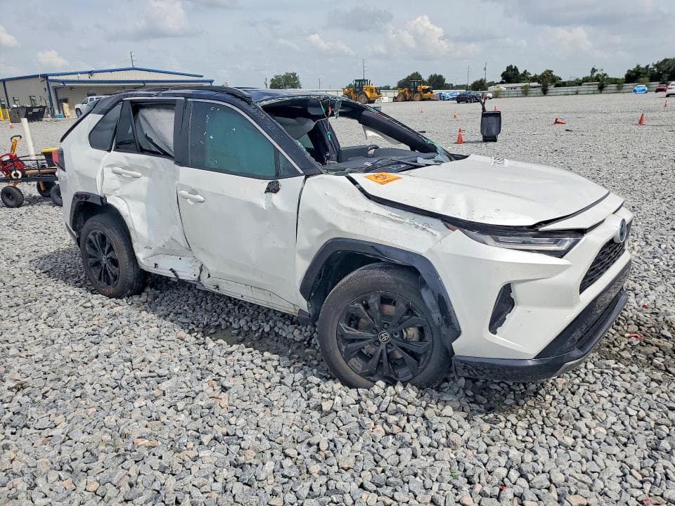 2023 TOYOTA RAV4 XSE 4