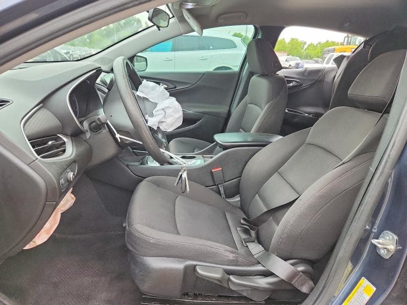 2019 CHEVROLET MALIBU LS 7