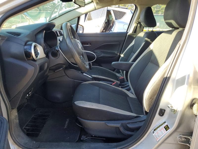 2020 NISSAN VERSA SV 7