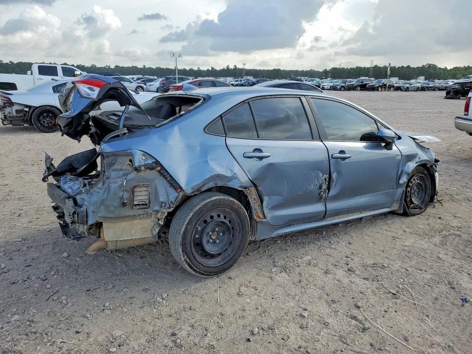 2022 TOYOTA COROLLA LE 3