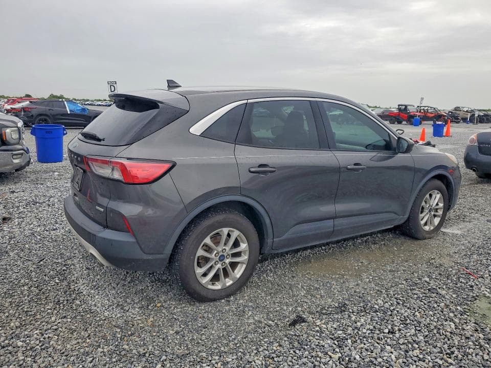 2020 FORD ESCAPE SE 3