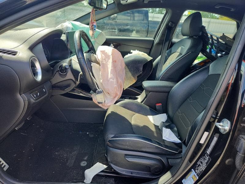 2023 KIA FORTE GT LINE 7