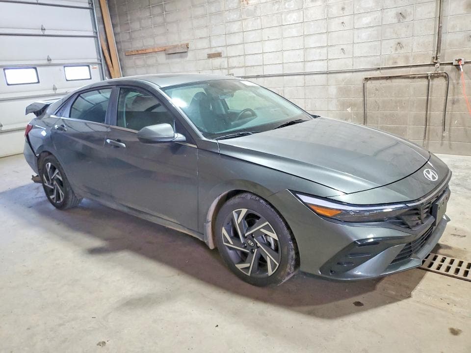 2024 HYUNDAI ELANTRA SEL 4