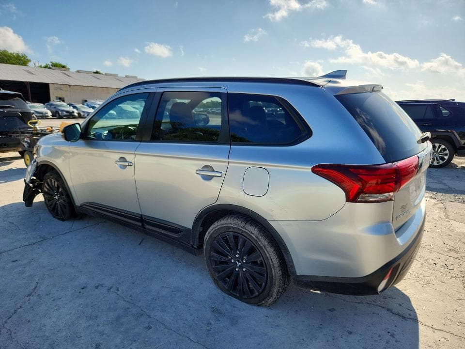 2020 MITSUBISHI OUTLANDER SE 2