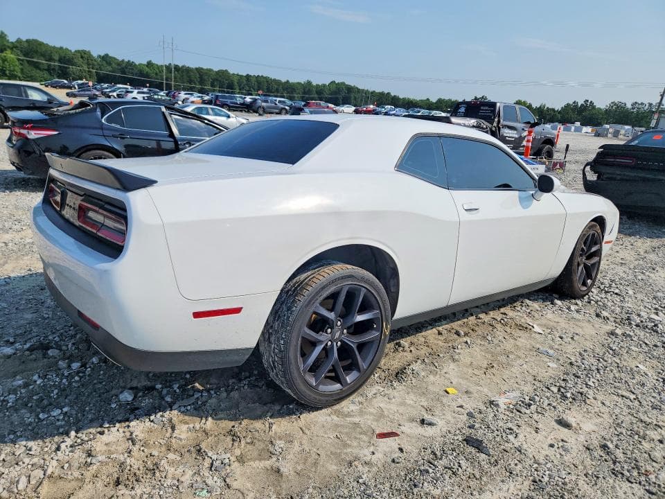 2021 DODGE CHALLENGER SXT 3