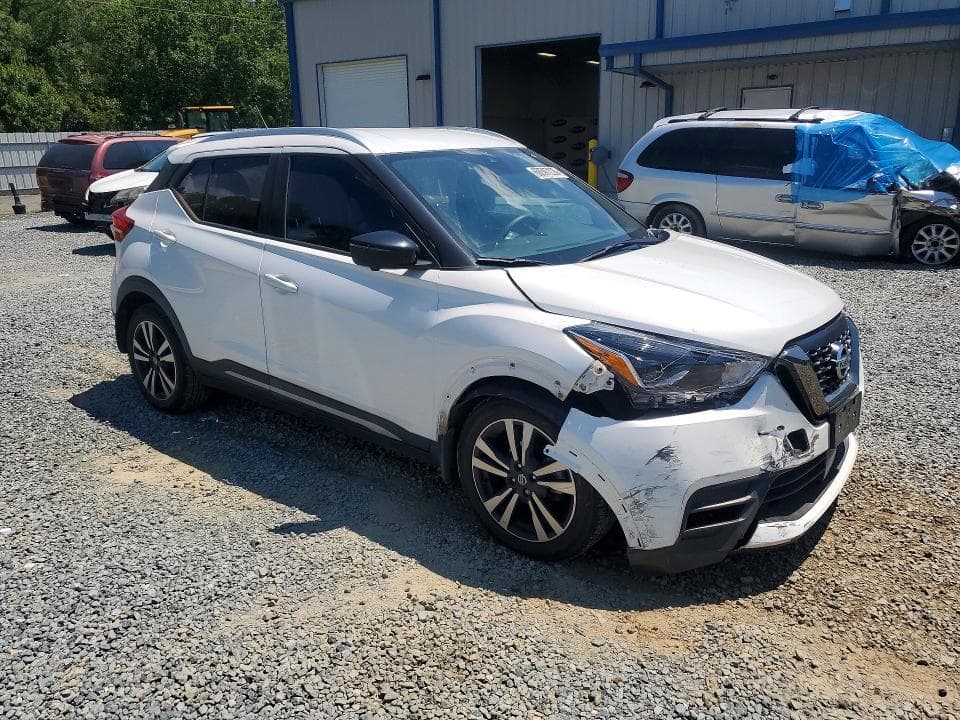 2020 NISSAN KICKS SR 4