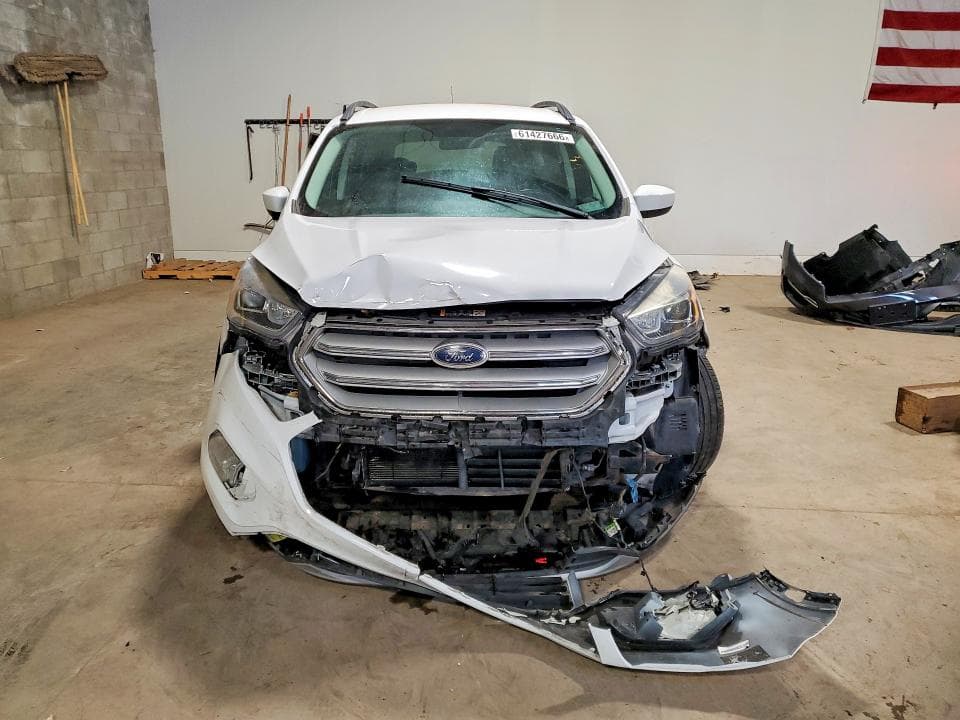 2018 FORD ESCAPE SEL 5