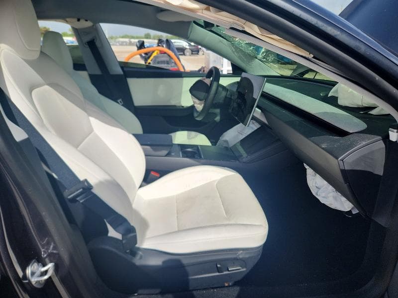 2025 TESLA MODEL 3 7