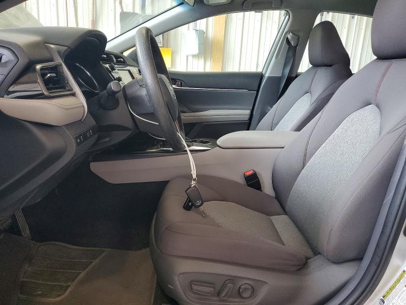 2019 TOYOTA CAMRY LE 7