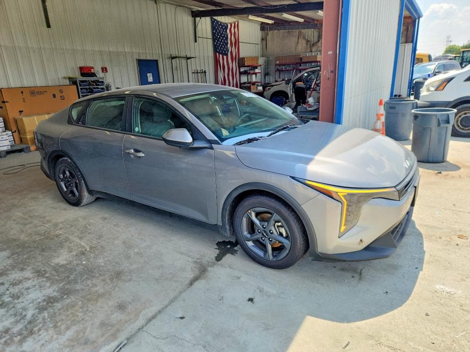 2025 KIA K4 LXS 4