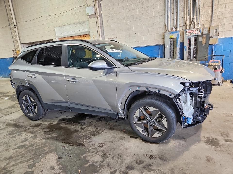 2026 HYUNDAI TUCSON SEL 4