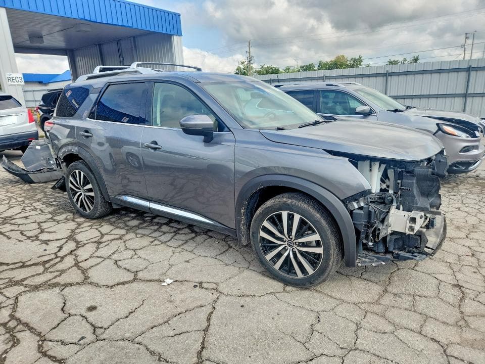 2023 NISSAN PATHFINDER PLATINUM 4