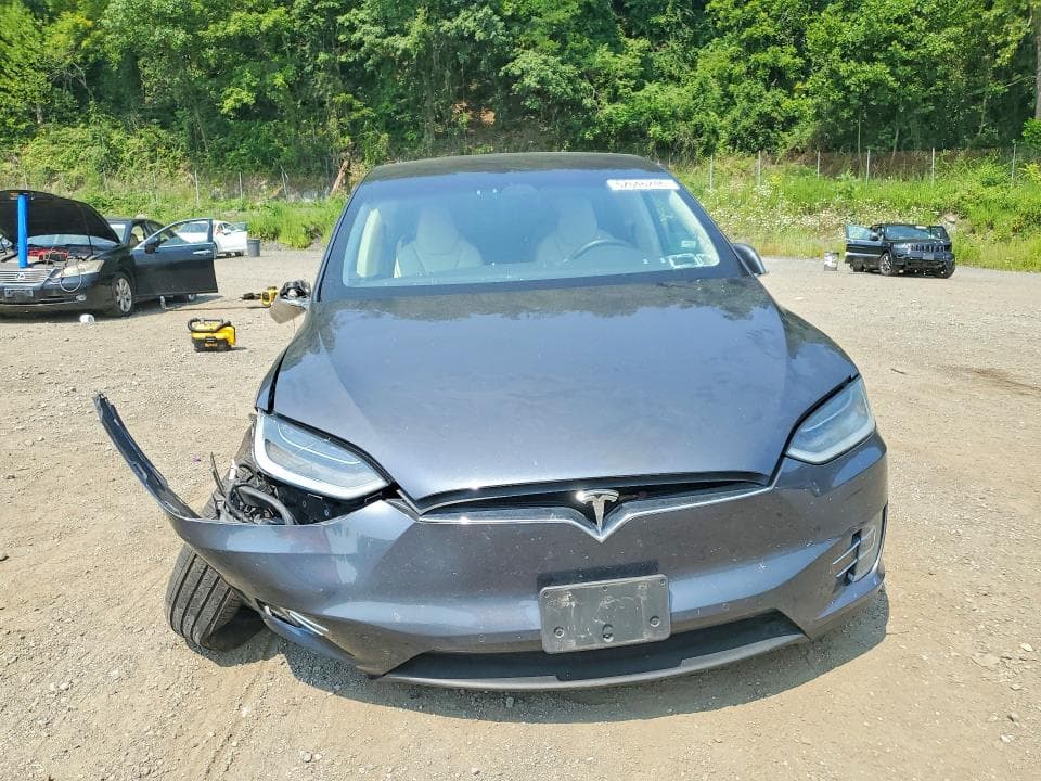 2019 TESLA MODEL X 5