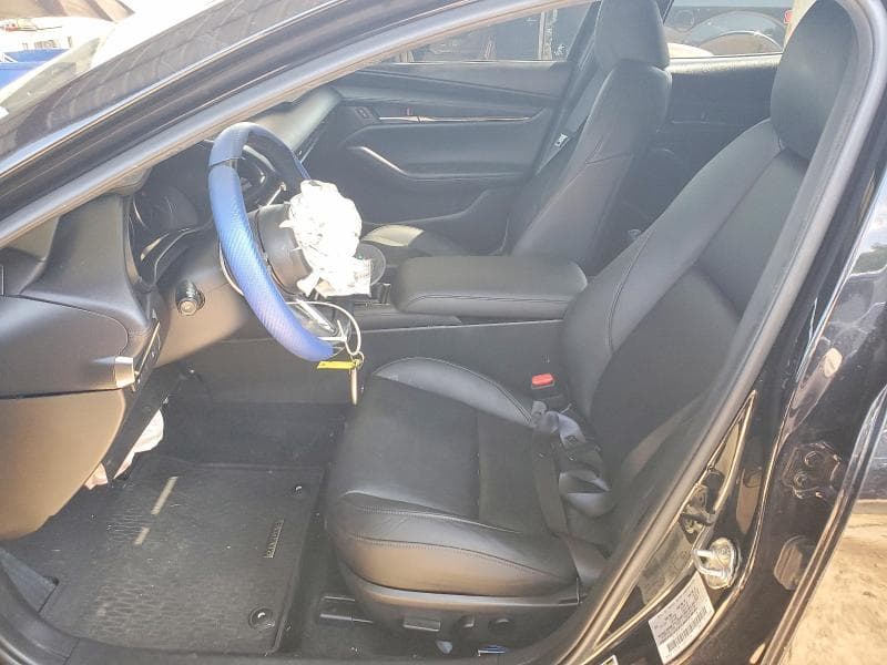 2023 MAZDA 3 PREFERRED 7