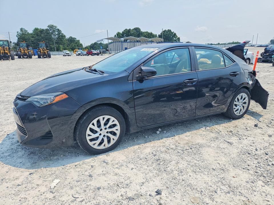 2018 TOYOTA COROLLA LE - 1