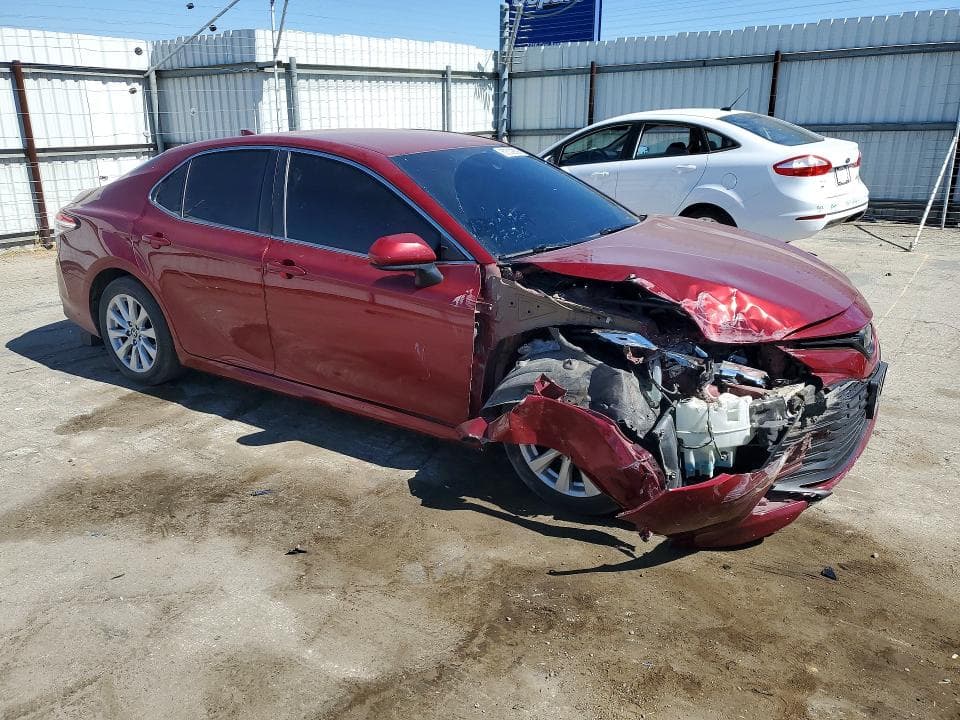 2019 TOYOTA CAMRY LE 4