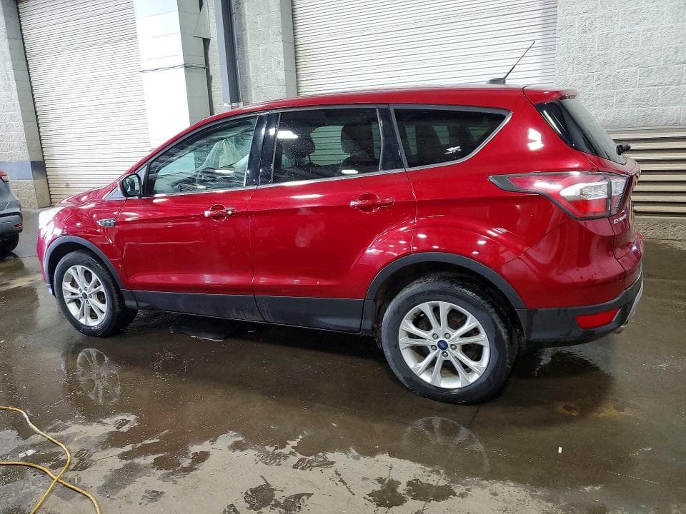 2017 FORD ESCAPE SE 2