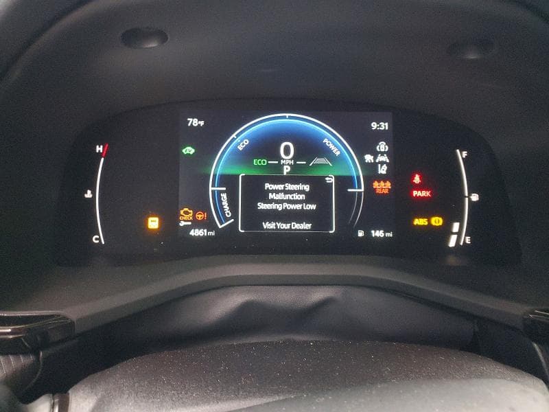 2025 TOYOTA CAMRY SE 9