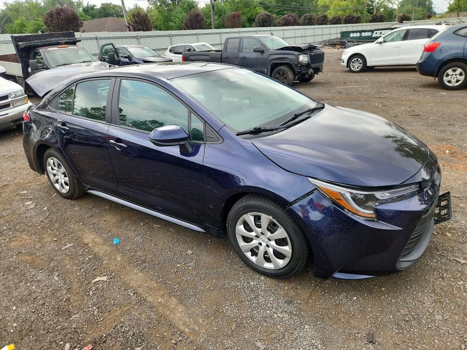 2023 TOYOTA COROLLA LE 4