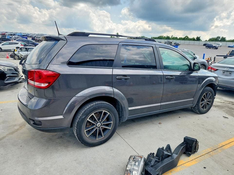 2019 DODGE JOURNEY SE 3