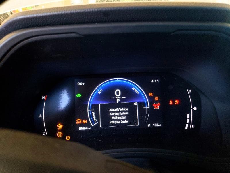 2025 TOYOTA GRAND HIGHLANDER HYBRID XLE 9