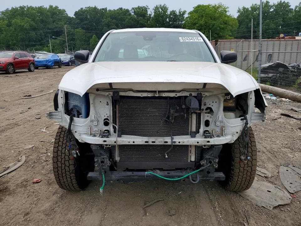 2018 TOYOTA TACOMA 5