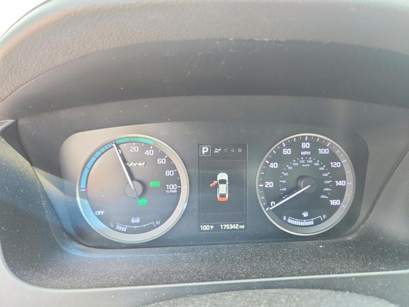 2017 HYUNDAI SONATA HYBRID SE 9