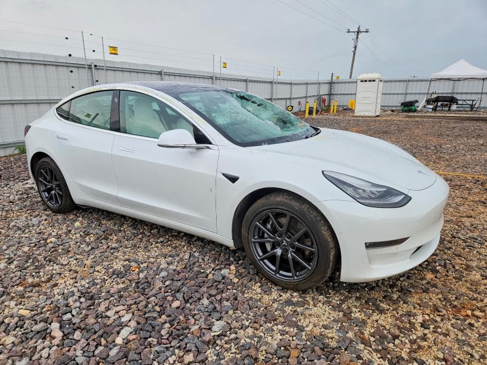 2020 TESLA MODEL 3 4
