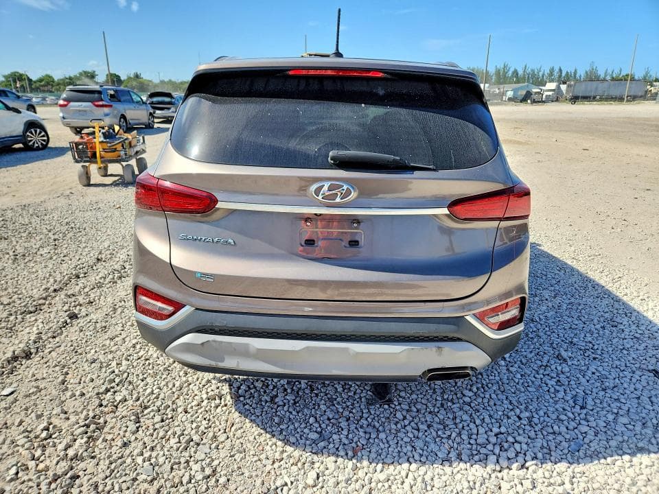 2019 HYUNDAI SANTA FE SE 6