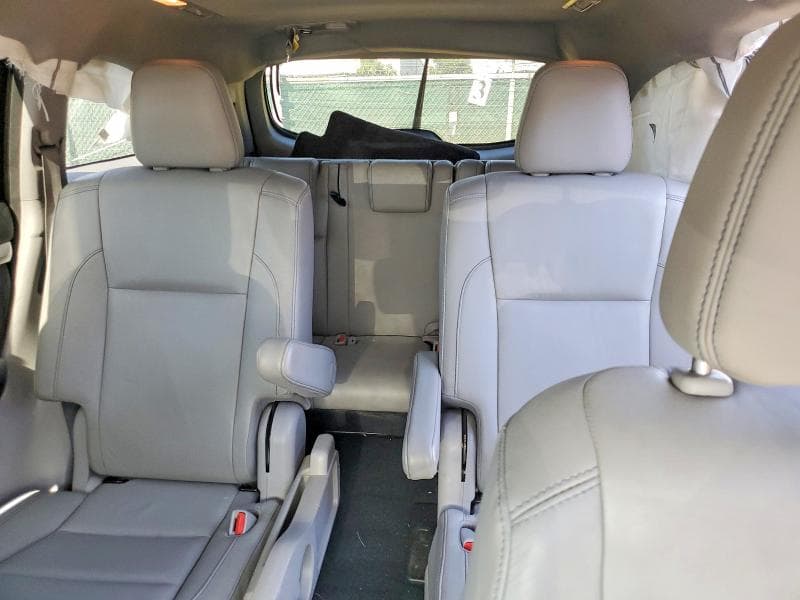 2017 TOYOTA HIGHLANDER XLE 10