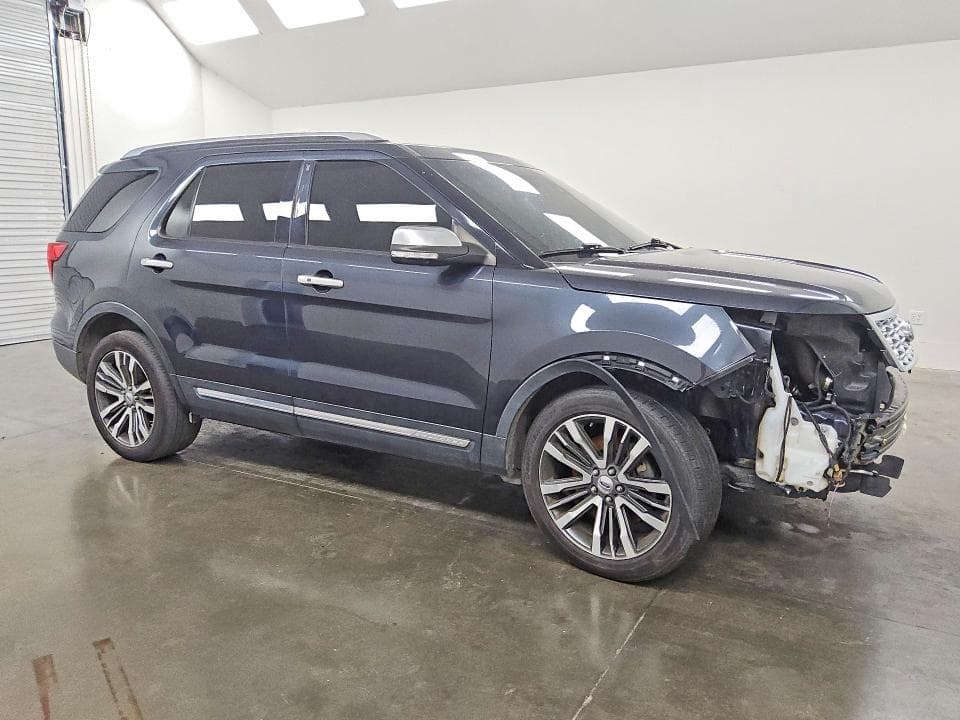 2017 FORD EXPLORER PLATINUM 4