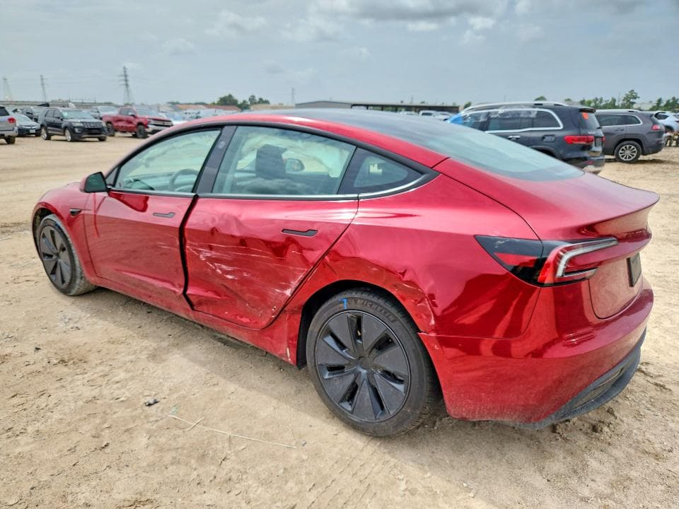 2026 TESLA MODEL 3 2