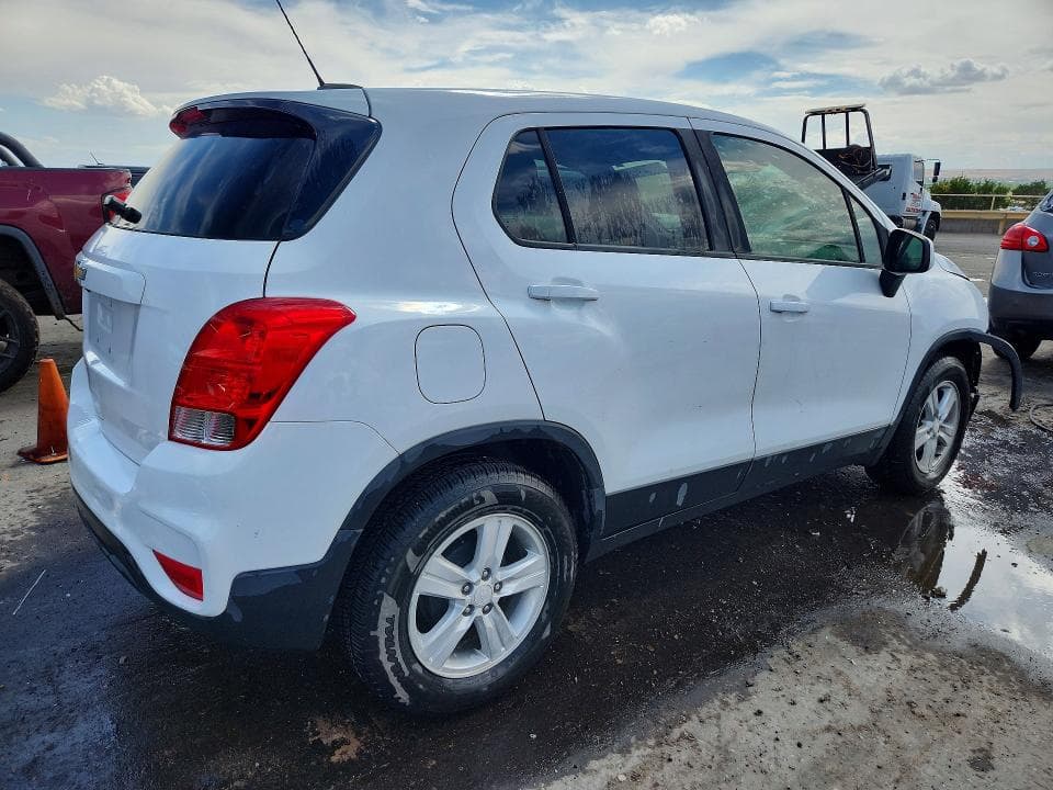 2020 CHEVROLET TRAX LS 3