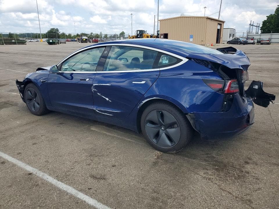 2018 TESLA MODEL 3 2