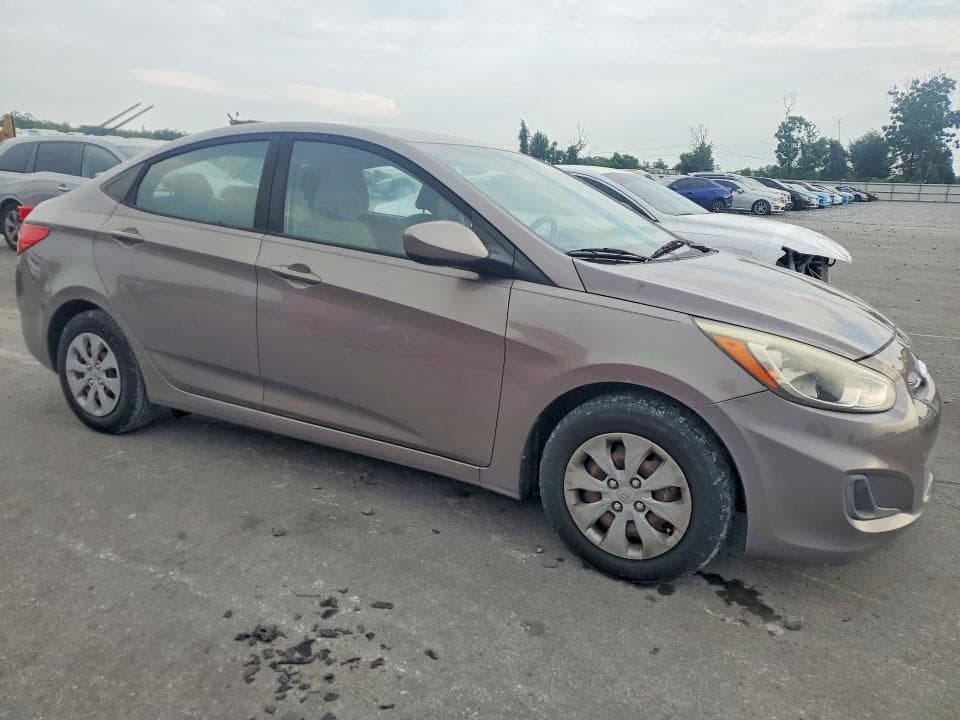 2017 HYUNDAI ACCENT SE 4