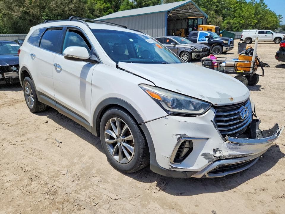 2017 HYUNDAI SANTA FE SE 4