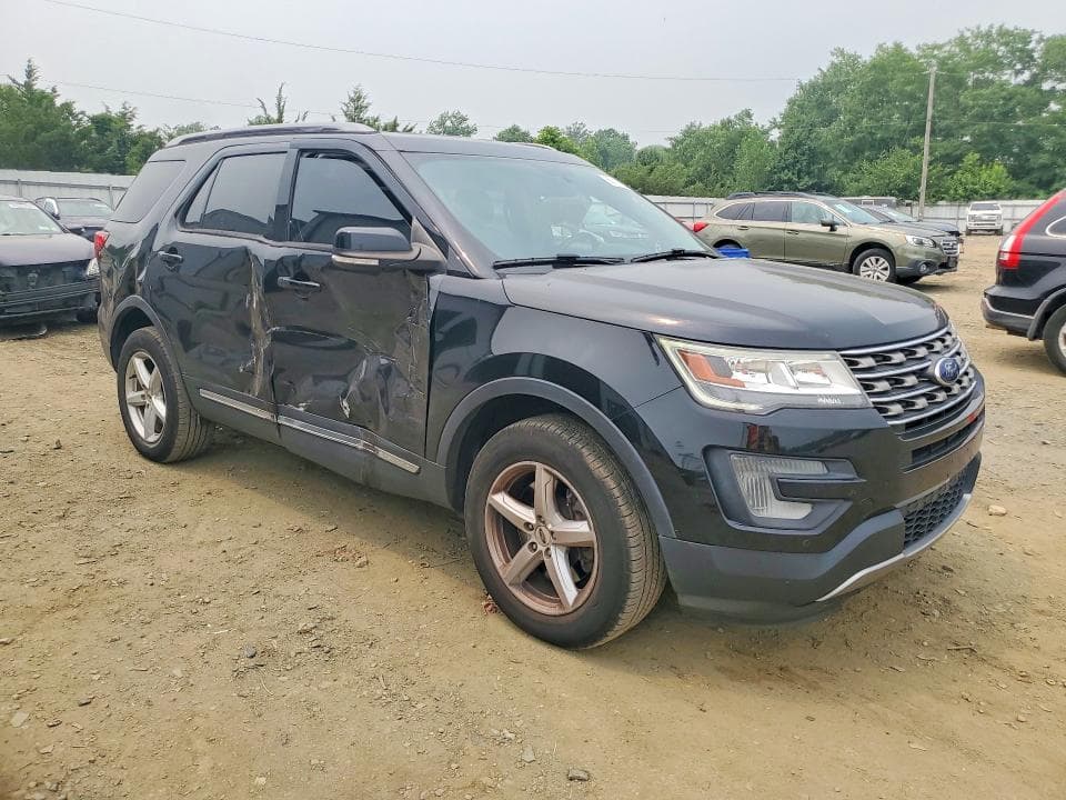 2017 FORD EXPLORER XLT 4