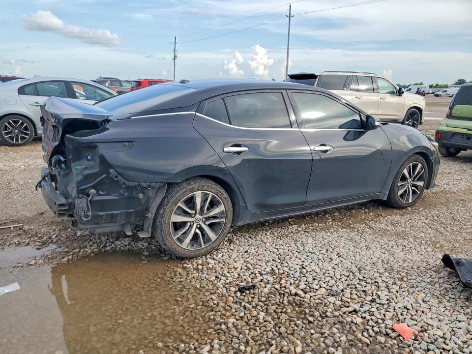 2021 NISSAN MAXIMA SV 3