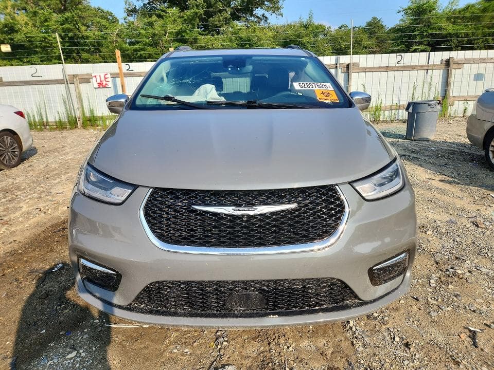 2022 CHRYSLER PACIFICA LIMITED 5