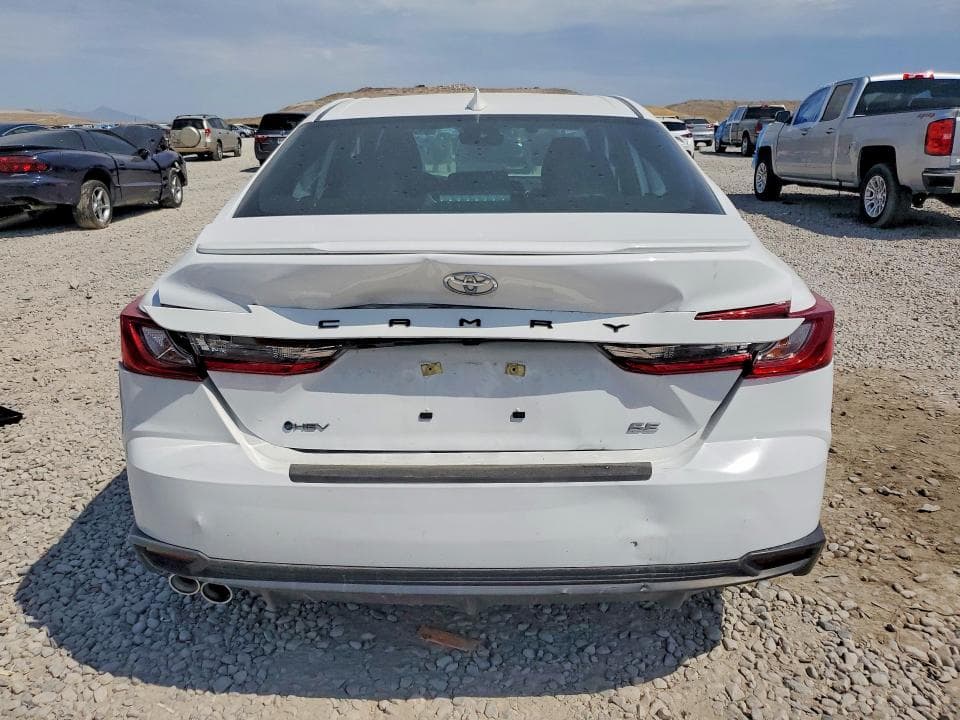 2025 TOYOTA CAMRY SE 6