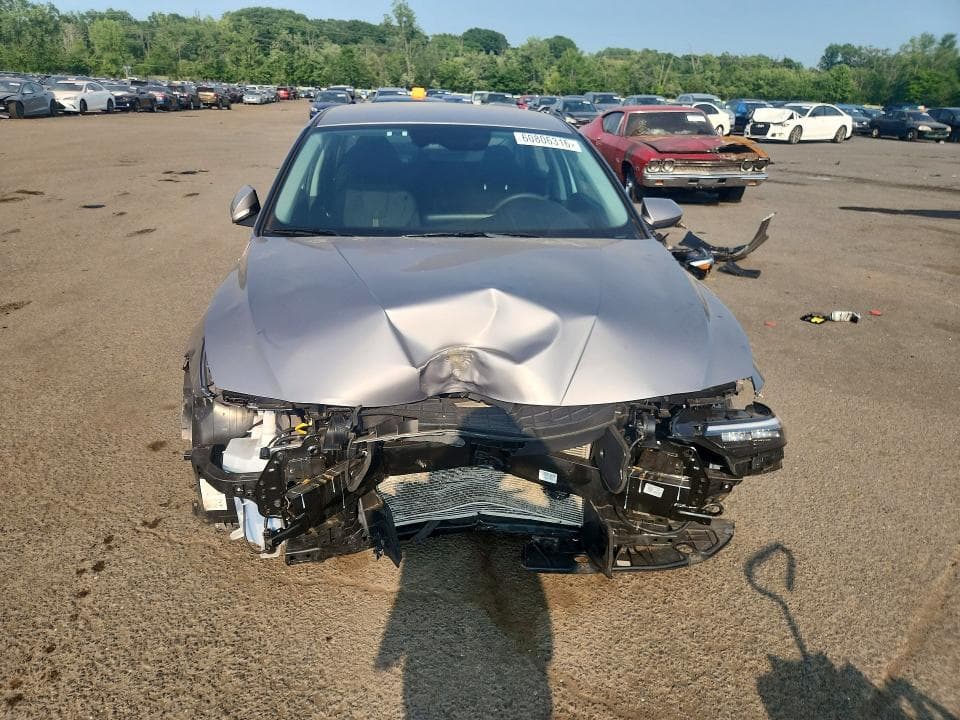 2025 HYUNDAI ELANTRA SE 5